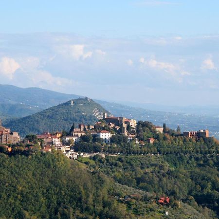 Apartment Aurora By Interhome Serravalle Pistoiese Bagian luar foto